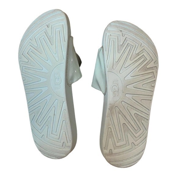 Ugg Kids Green Cactus Flower Slide Size 4 Slip‎ On - Picture 6 of 6